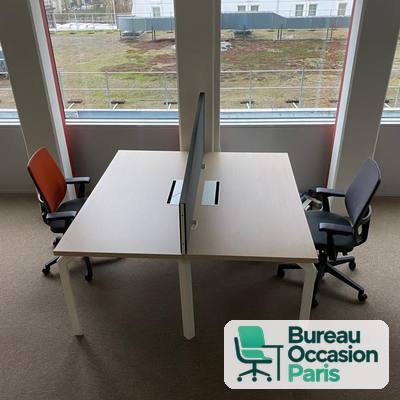Bench 2 postes chêne clair – écran anthracite et trappes câbles