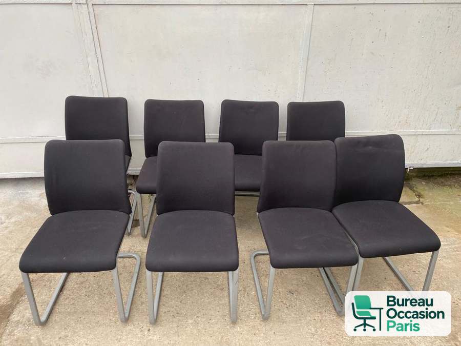 Chaise d'accueil tissu noir sans accoudoirs – luge chromée