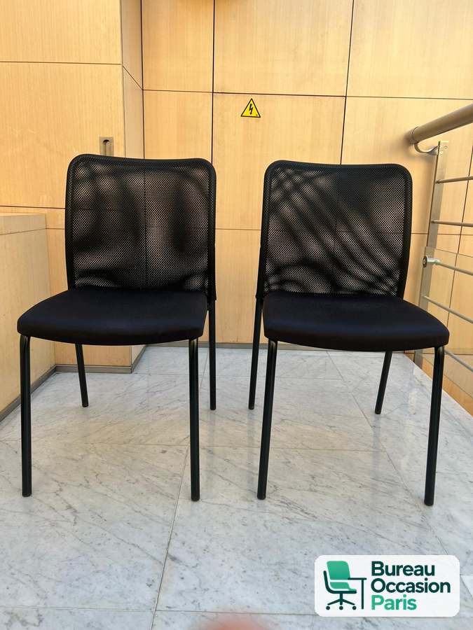 Chaise visiteur empilable à dossier résille – pieds acier noir