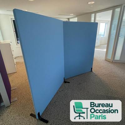 Cloison acoustique autoportante – panneau tissu bleu, pieds noirs