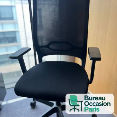 Fauteuil de bureau ergonomique, dossier haut résille noire et lombaire