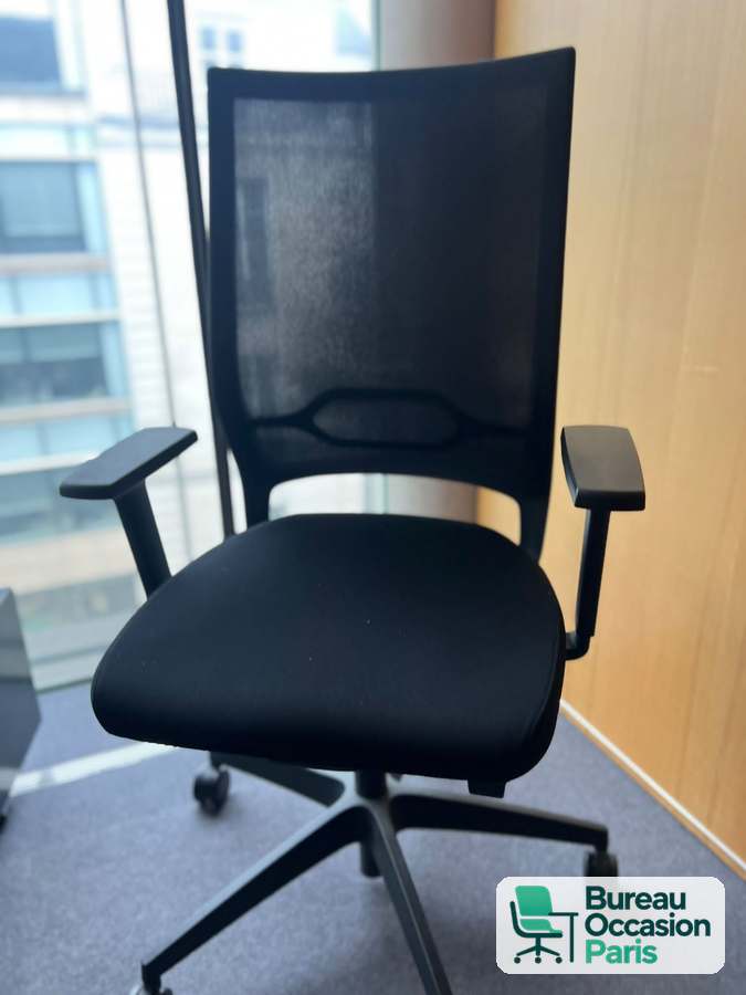 Fauteuil de bureau ergonomique, dossier haut résille noire et lombaire