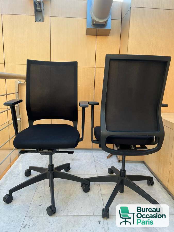 Fauteuil de bureau résille noire sur cadre – mécanisme synchrone