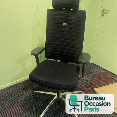 Fauteuil ergonomique haut dossier tissu noir – appui-tête réglable