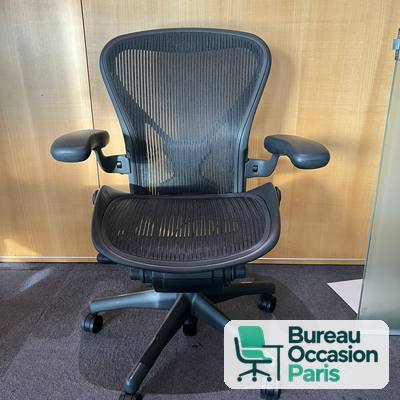 Fauteuil ergonomique Herman Miller Aeron en résille Pellicle noire