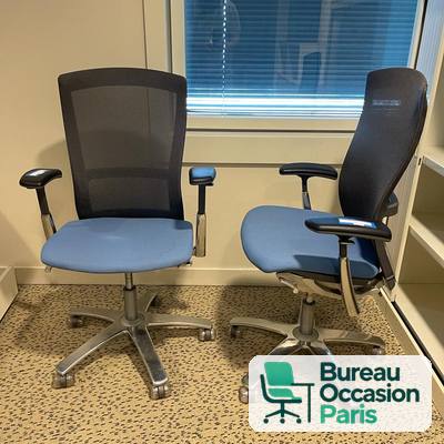 Fauteuil ergonomique Knoll Life – dossier résille noire, assise bleue