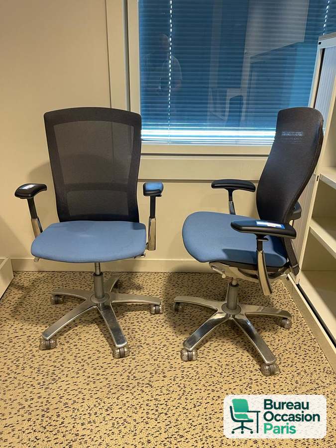 Fauteuil ergonomique Knoll Life – dossier résille noire, assise bleue