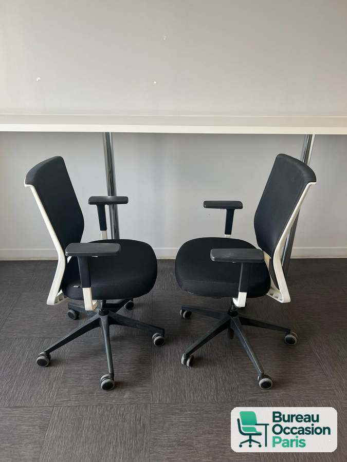 Fauteuil ergonomique résille noire à cadre blanc – soutien lombaire