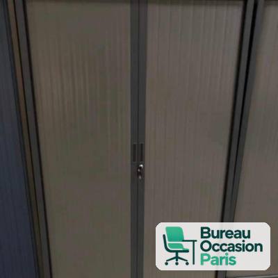 Grande armoire anthracite à rideaux gris foncé – tablettes, serrure