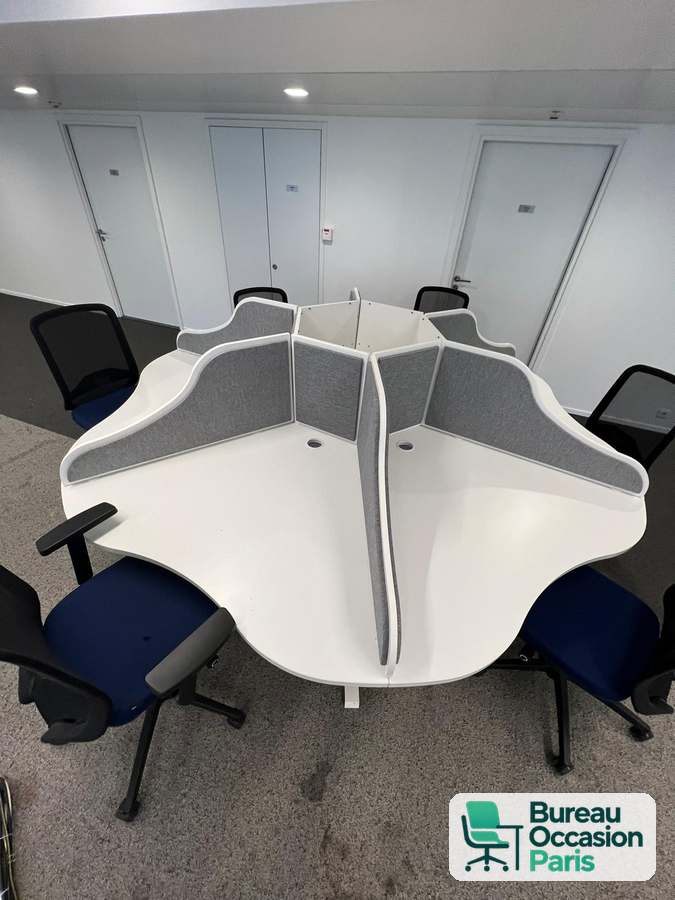 Îlot de travail en étoile pour 6 postes – plateau blanc, cloisons grises