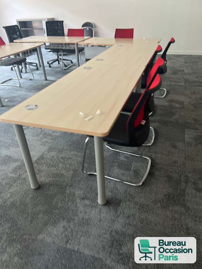 Module de table assemblable – érable clair sur pieds cylindriques gris