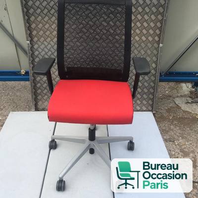 Siège ergonomique Steelcase Think – résille et assise colorée au choix
