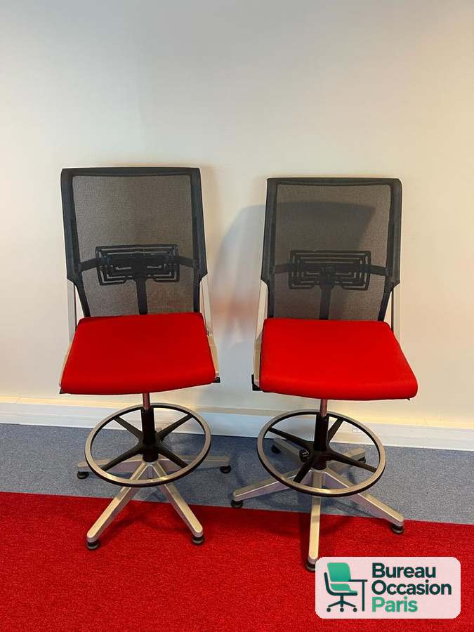Siège haut ergonomique Haworth – résille noire, assise rouge