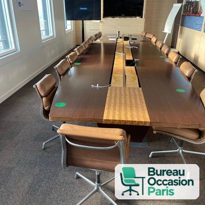 Table de conférence prestige bois foncé – bande centrale claire, 20 places