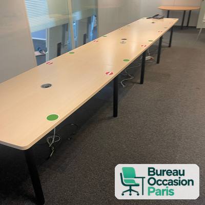 Table de conseil modulaire érable – piètement noir, environ 12 places