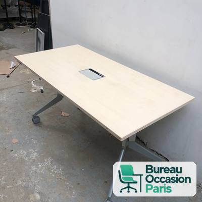 Table de formation basculante érable sur roulettes, trappe intégrée