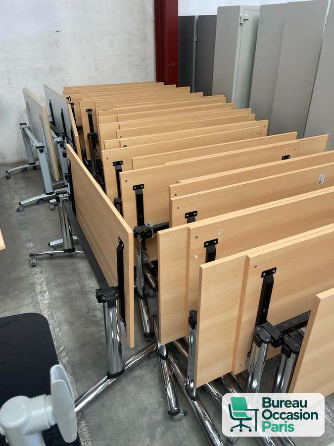 Table de formation basculante – plateau hêtre, piètement chromé