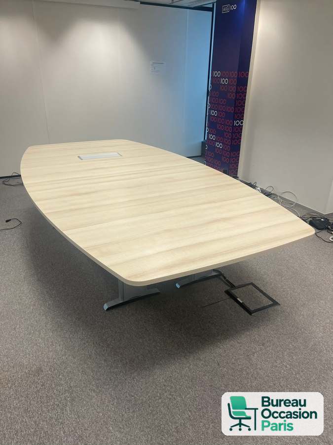 Table de réunion 10 personnes en tonneau chêne clair, pieds en T gris