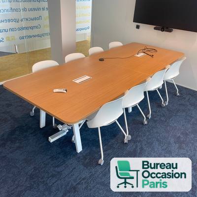 Table de réunion 10 places plateau bois, piètement blanc et trappes