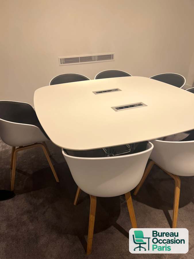 Table de réunion 6 à 8 places – plateau blanc arrondi, 2 trappes