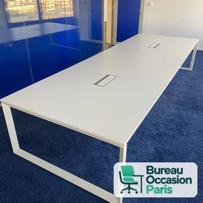 Table de réunion blanche 10-12 places, piètement cadre en O, 2 modules