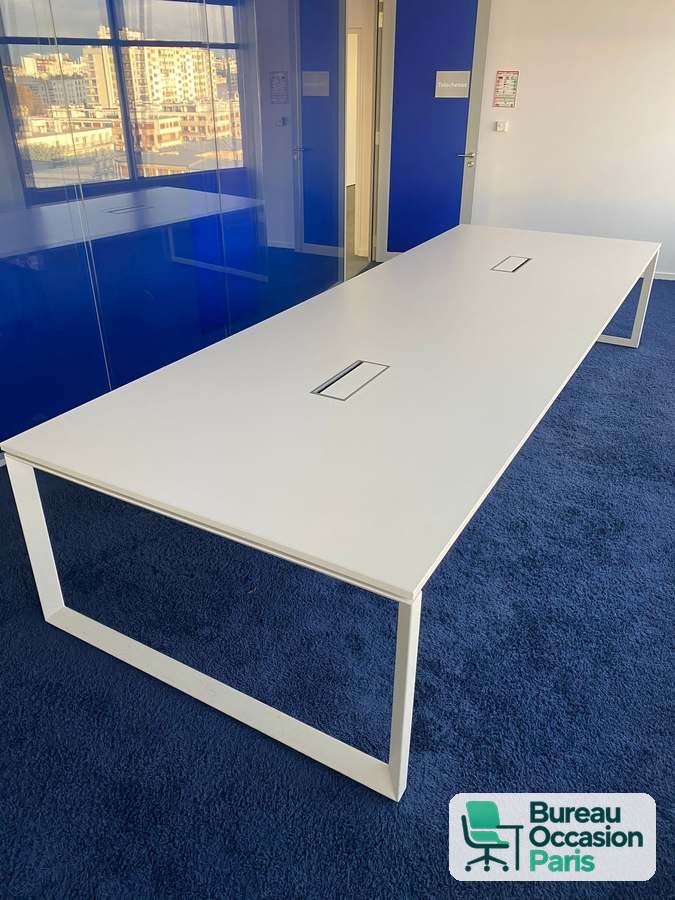 Table de réunion blanche 10-12 places, piètement cadre en O, 2 modules