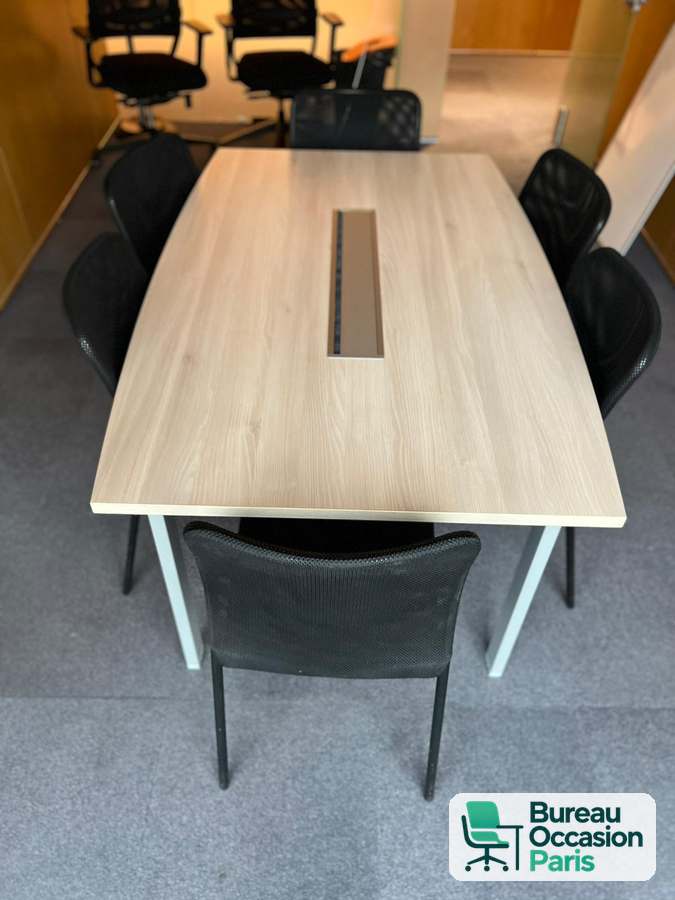 Table de réunion forme tonneau 6 à 8 places – top access, pieds blancs