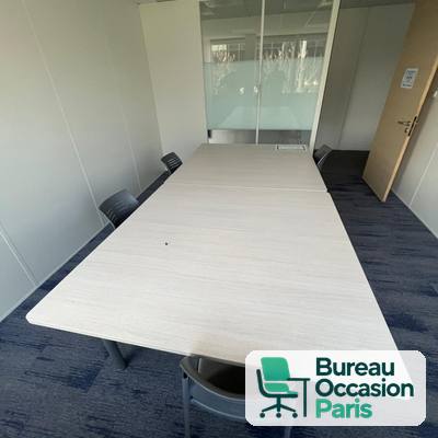 Table de réunion modulable bois blanchi – environ 8 places, métal gris