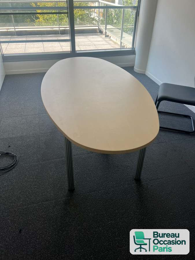 Table de réunion ovale 6 places – érable clair, 4 pieds métal