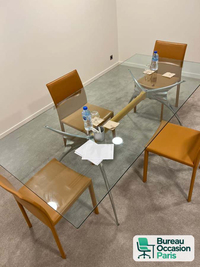 Table de réunion plateau verre trempé – piètement métal, 4 à 6 places