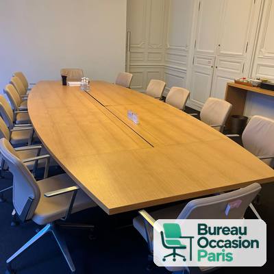 Table de réunion tonneau 10-12 places – chêne, goulotte, pieds bois