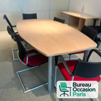 Table de réunion tonneau 8 places – hêtre clair, piètement métal gris