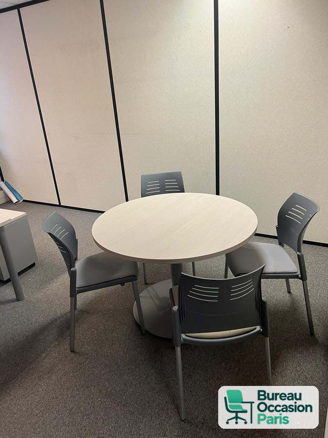 Table ronde 3 à 4 personnes – plateau bois clair, pied central gris