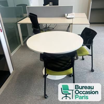 Table ronde blanche 4 places – coin réunion ou espace détente