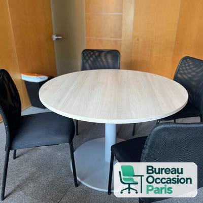 Table ronde compacte bois clair – pied colonne gris, 3 à 4 places